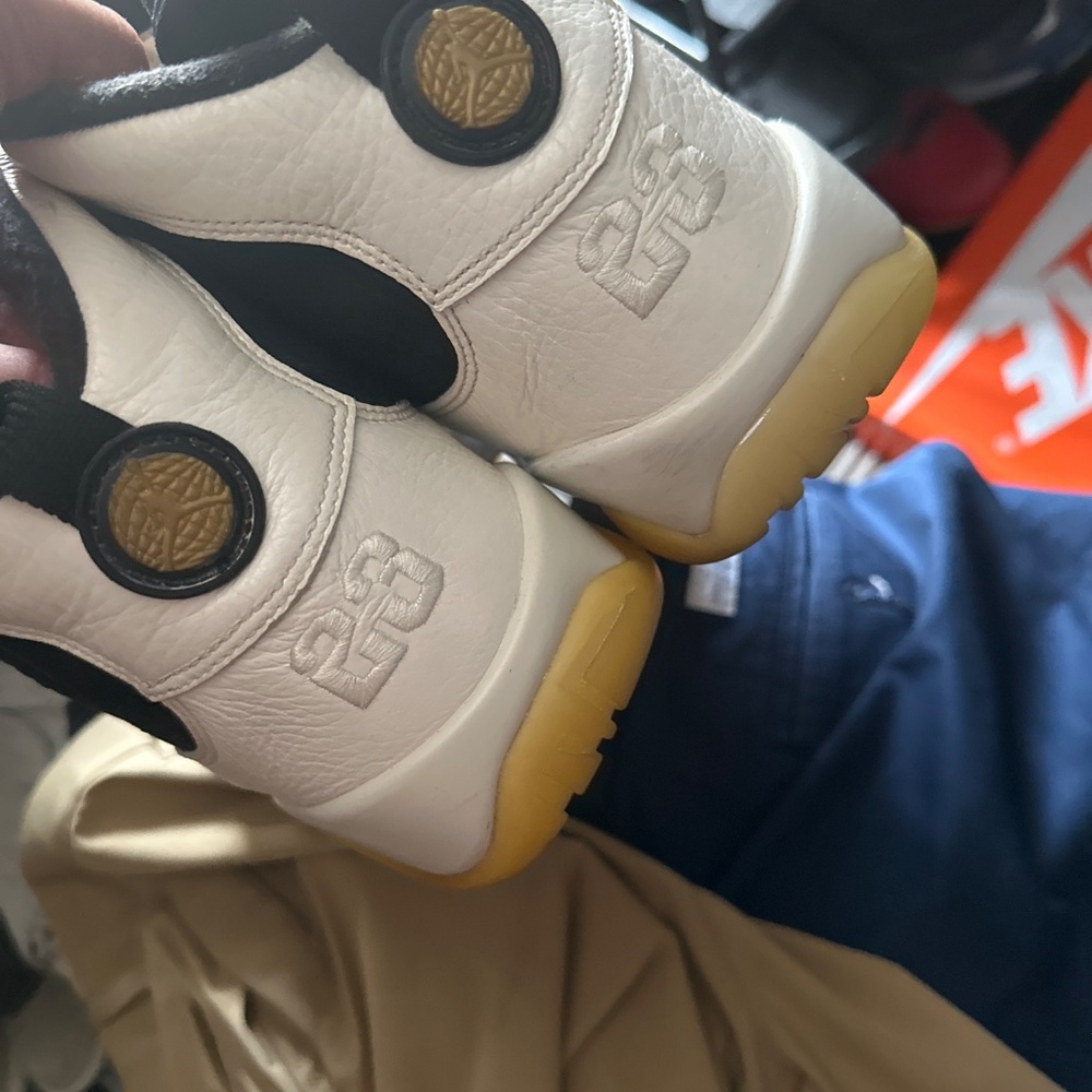 Jordan 9 - Picture 4 of 4
